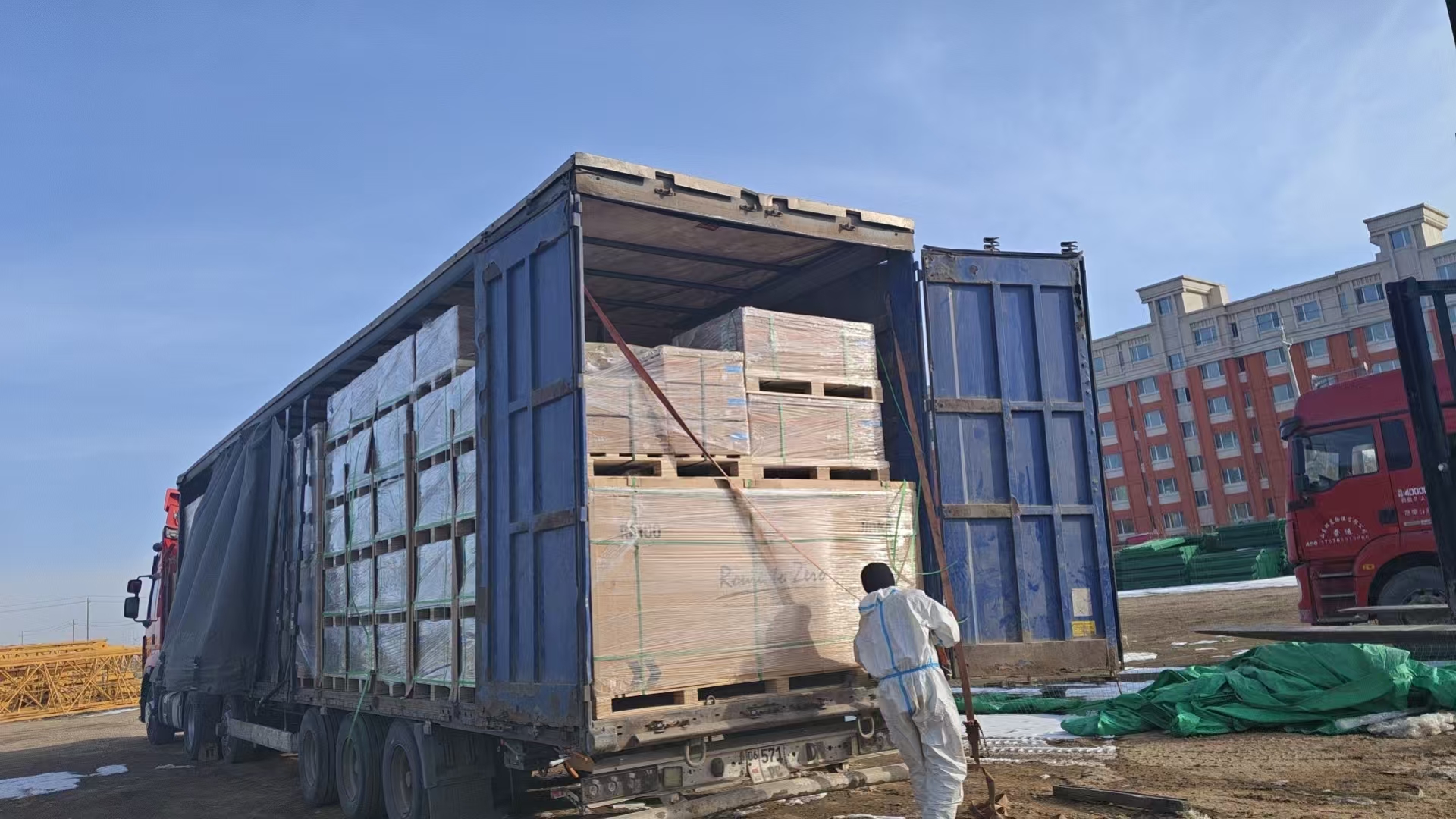 Solar inverter delivery documentation and packaging