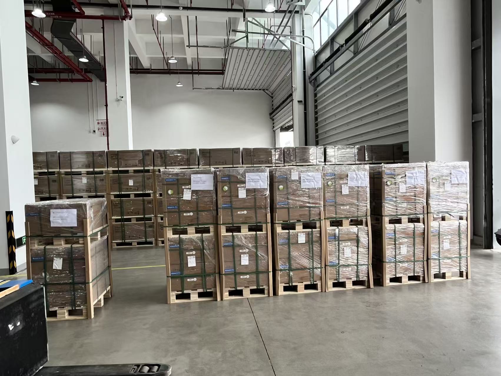 Commercial solar equipment order fulfilment